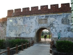 左營舊城門東門(鳳儀門)